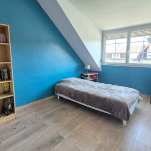 Lambersart – belle semi-mitoyenne avec 4 chambres, jardin bien exposé, sous-sol et garage.