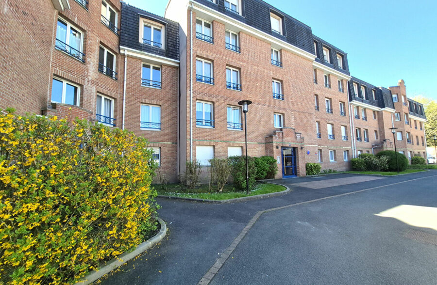 Croix hyper centre Appartement T3 lumineux avec balcon