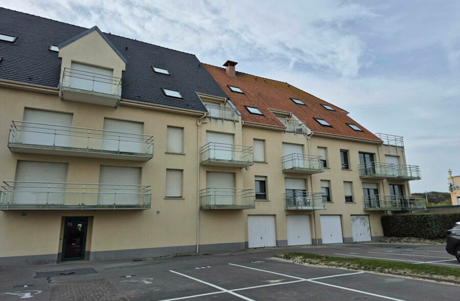 Berck Plage , T3 en duplex avec terrasse ,local vélo et place de parking !!
