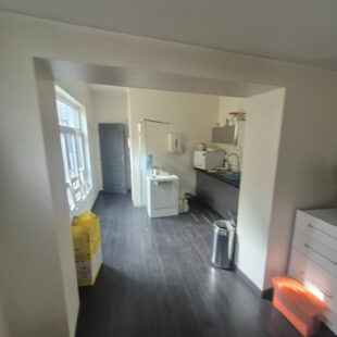 À VENDRE – IMMEUBLE MIXTE AVEC LOCAL PROFESSIONNEL ET BEAU DUPLEX – emplacement n°1