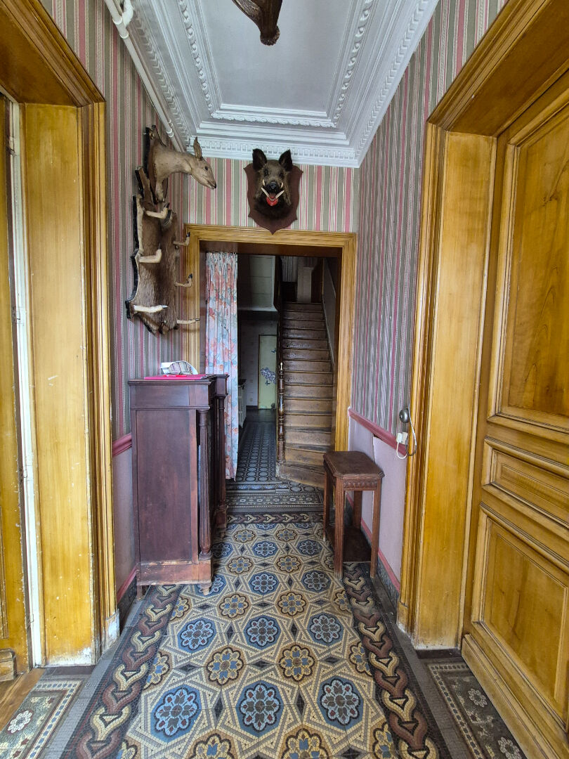 Maison Jeumont 10 pièce(s) 210.80 m2