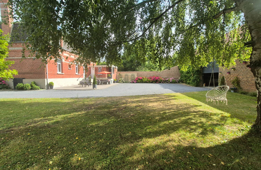 Maison Cambrai 10 pièce(s) 183 m2