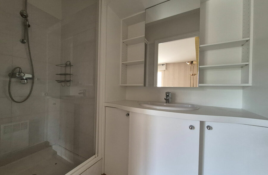 VIEUX LILLE – T3 AVEC BALCON BOX et CAVE – RESIDENCE SENIORS AVEC SERVICES “LES HESPERIDES”