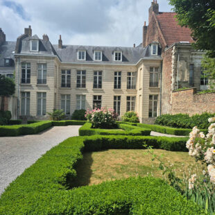 VIEUX LILLE – T3 AVEC BALCON BOX et CAVE – RESIDENCE SENIORS AVEC SERVICES “LES HESPERIDES”