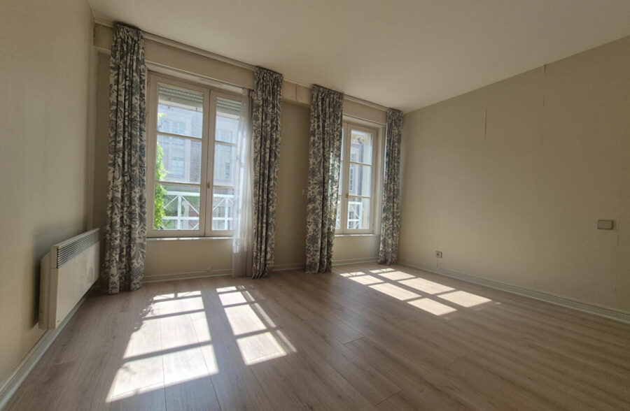 VIEUX LILLE – T3 AVEC BALCON BOX et CAVE – RESIDENCE SENIORS AVEC SERVICES “LES HESPERIDES”