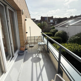 APPARTEMENT DE TYPE 2 AVEC TERRASSE, CAVE ET GARAGE VENDU LOUE