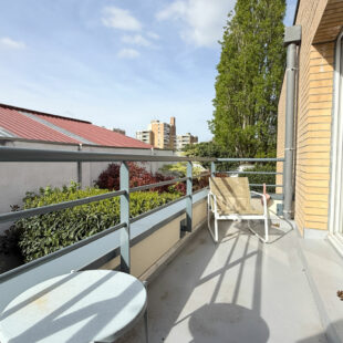 APPARTEMENT DE TYPE 2 AVEC TERRASSE, CAVE ET GARAGE VENDU LOUE