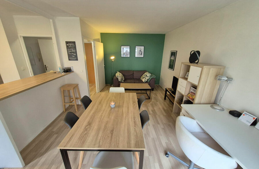 APPARTEMENT DE TYPE 2 AVEC TERRASSE, CAVE ET PARKING