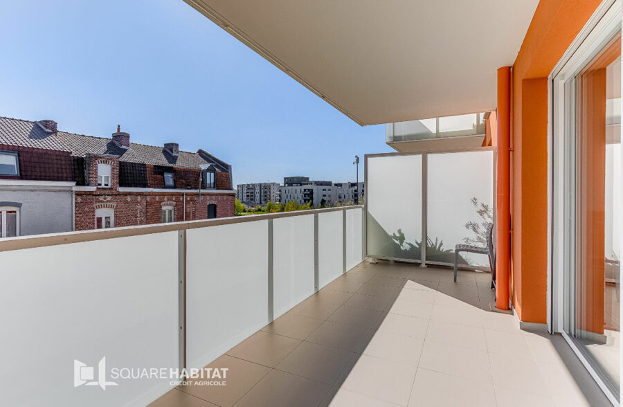 Appartement T2 La Madeleine 2 avec balcon et parking