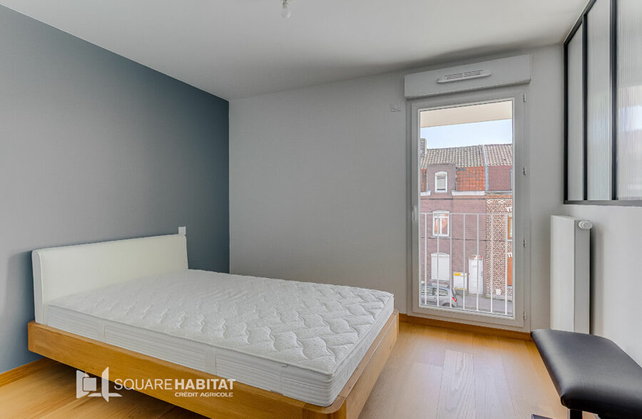 Appartement T2 La Madeleine 2 avec balcon et parking