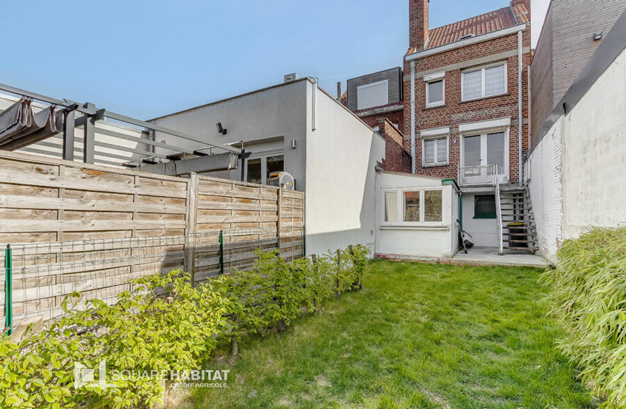 MAISON ANNEES 50 AVEC GARAGE ET JARDIN DE 200 M²