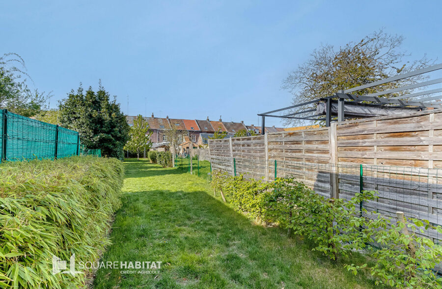 MAISON ANNEES 50 AVEC GARAGE ET JARDIN DE 200 M²