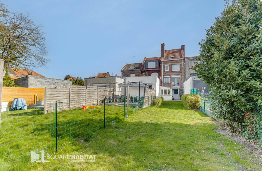 MAISON ANNEES 50 AVEC GARAGE ET JARDIN DE 200 M²