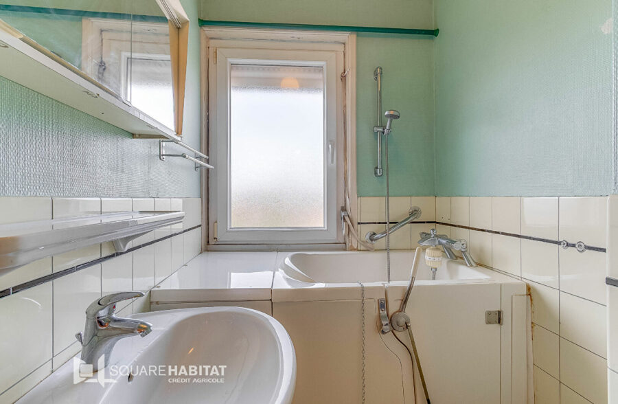 MAISON ANNEES 50 AVEC GARAGE ET JARDIN DE 200 M²