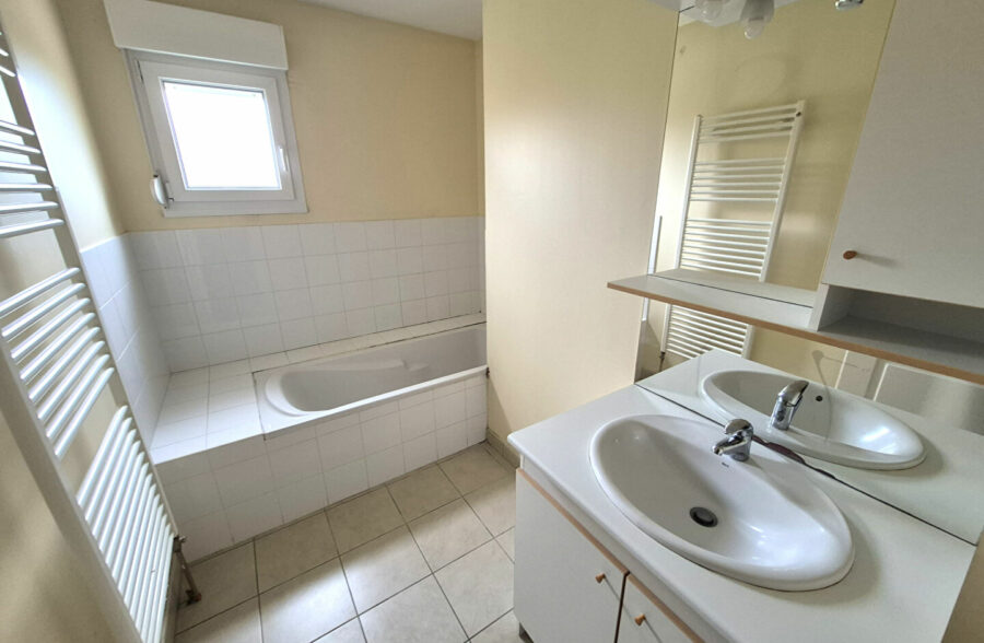 Maison  4 pièce(s) 83 m2