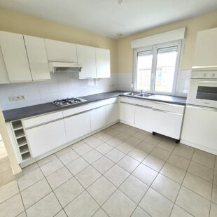 Maison  4 pièce(s) 83 m2