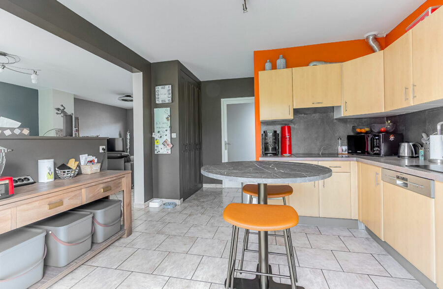 Maison semi individuelle Neuville En Ferrain  avec garage