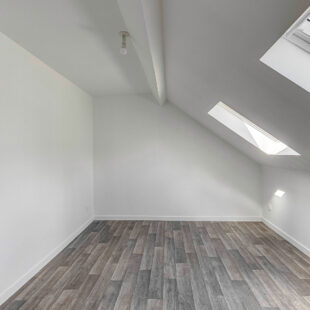 Croix, maison 4 chambres + cour