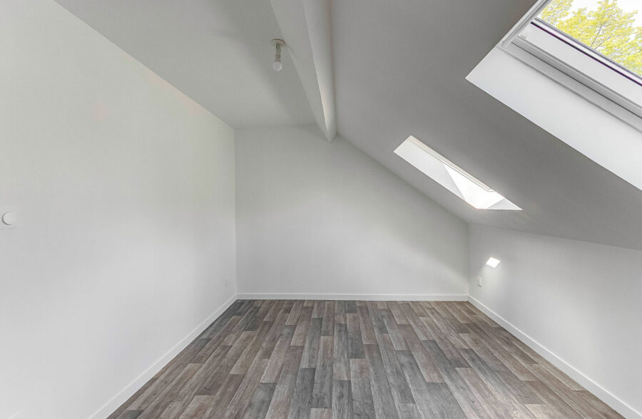 Croix, maison 4 chambres + cour