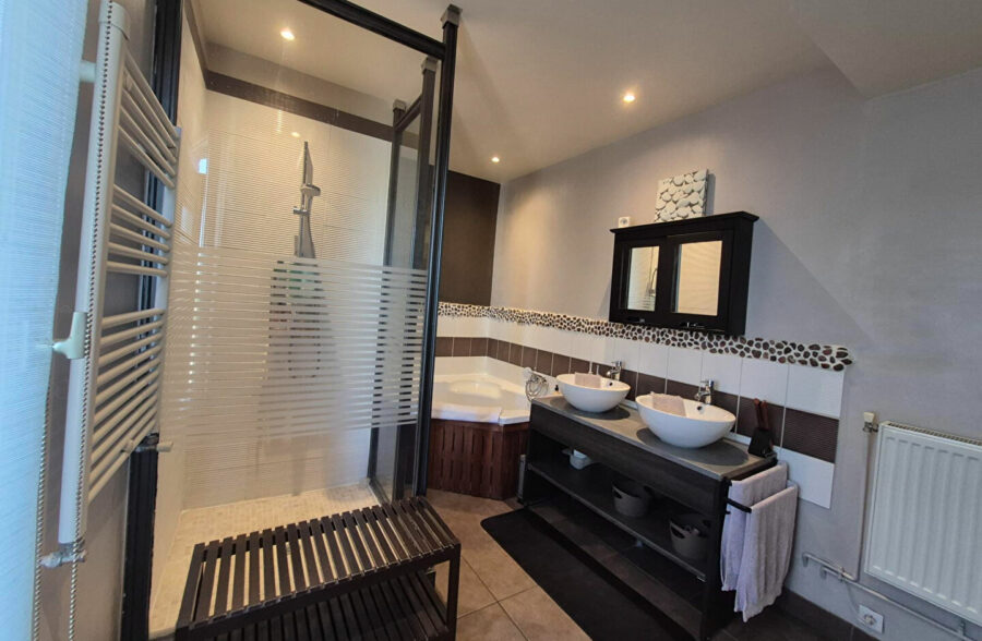 Maison  semi- plain pied avec garage Neuville-en-ferrain