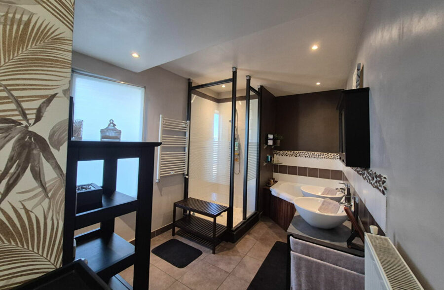 Maison  semi- plain pied avec garage Neuville-en-ferrain