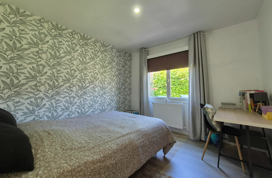 Maison  semi- plain pied avec garage Neuville-en-ferrain