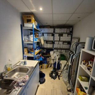 A VENDRE – LOCAL COMMERCIAL VENDU LOUÉ