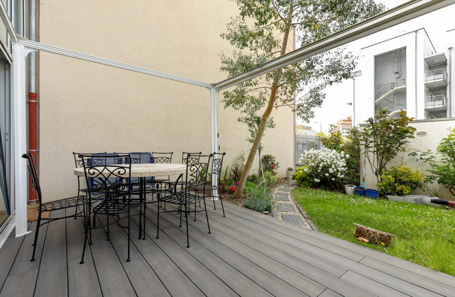 EXCLUSIVITE : LILLE CHU OSCAR LAMBRET : Maison d’architecte de 160 m² – 3 chambres jardin garage