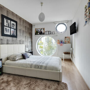 EXCLUSIVITE : LILLE CHU OSCAR LAMBRET : Maison d’architecte de 160 m² – 3 chambres jardin garage