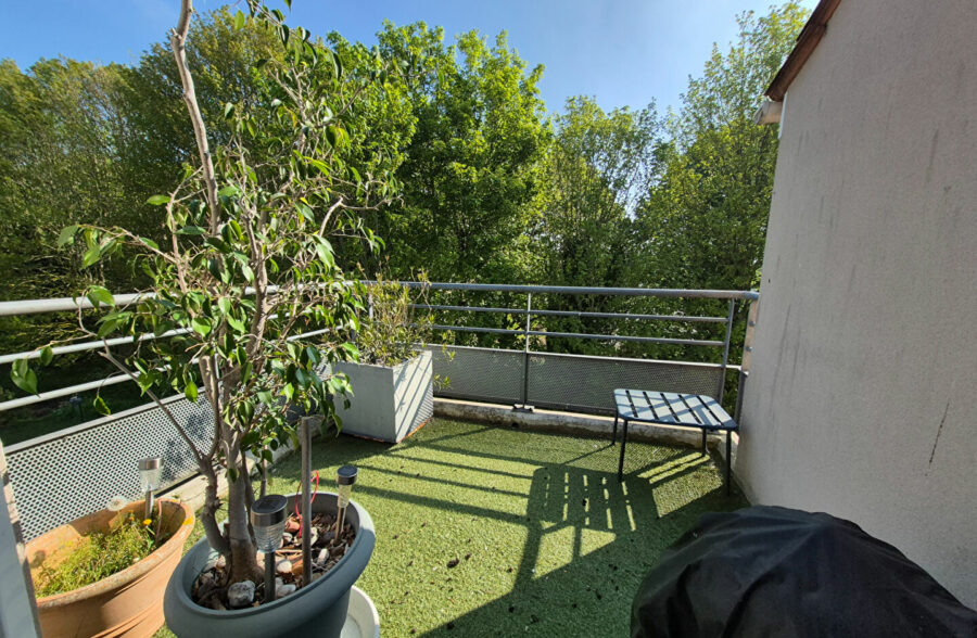 Appartement Lens 3 pièce(s) 51.65 m2 + place de parking.