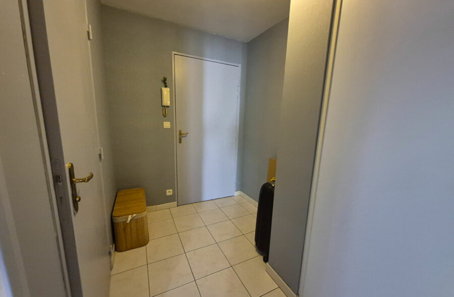Appartement Lens 3 pièce(s) 51.65 m2 + place de parking.