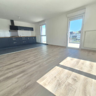 Appartement Haubourdin 2 chambres, double terrasse, parking privatif.