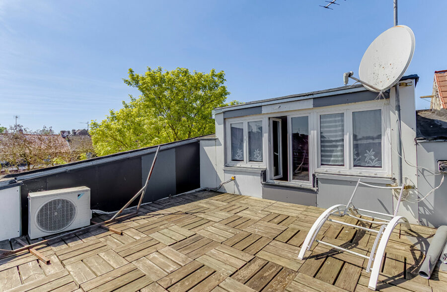 Croix, maison semi individuelle, 4 chambres, 2 terrasses, garage 2 voitures + parking