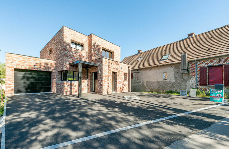 MAISON CUBIQUE INDIVIDUELLE DE 138 M²