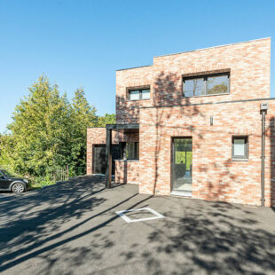 MAISON CUBIQUE INDIVIDUELLE DE 138 M²