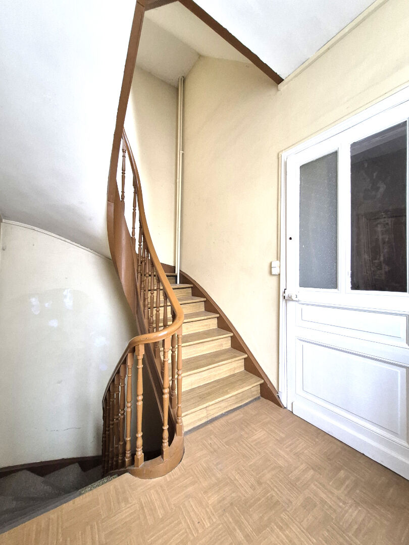 Immeuble Cambrai 10 pièce(s) 190 m2