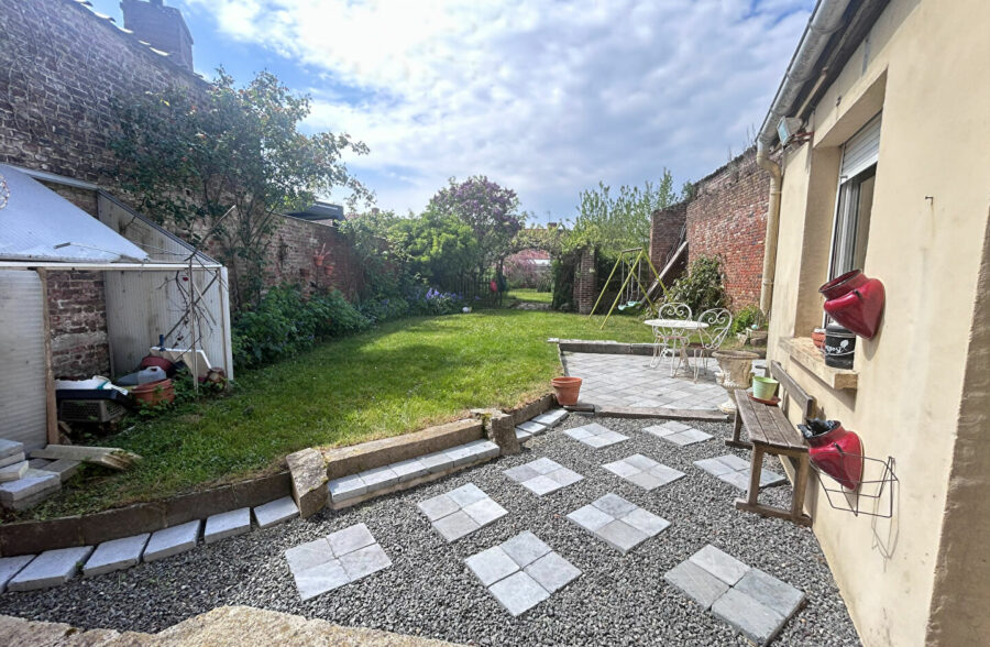 Maison Morbecque 7 pièces 196 m2