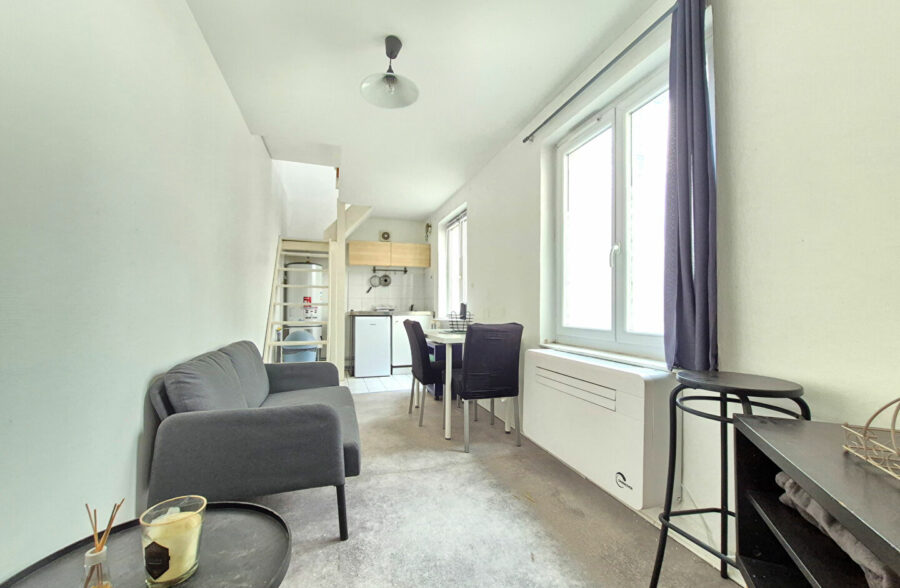 EXCLUSIVITÉ LILLE WAZEMMES / SAINT-MICHEL : T1 BIS EN DUPLEX AVEC TERRASSE PRIVATIVE