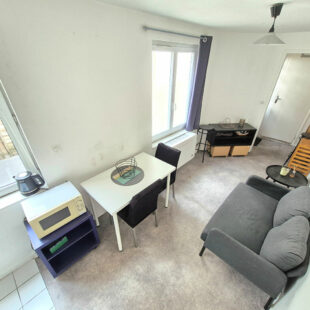EXCLUSIVITÉ LILLE WAZEMMES / SAINT-MICHEL : T1 BIS EN DUPLEX AVEC TERRASSE PRIVATIVE
