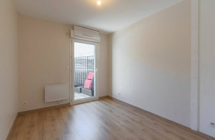 EN EXCLUSIVITÉ ! Appartement T3 avec grande terrasse !! Centre-ville de Roubaix 159 500€ HAI!!