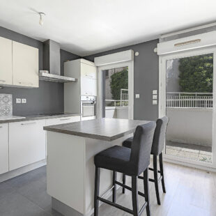 EN EXCLUSIVITÉ ! Appartement T3 avec grande terrasse !! Centre-ville de Roubaix 159 500€ HAI!!