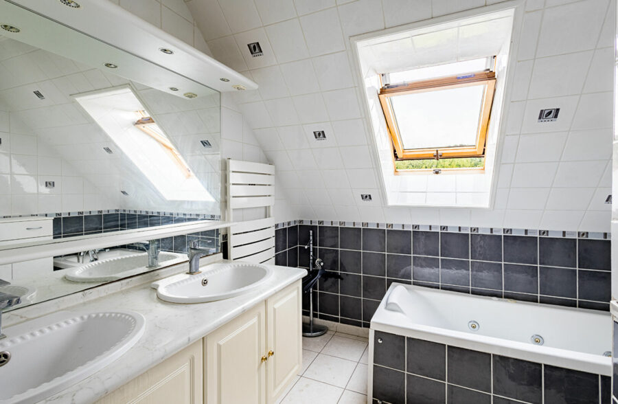 Halluin maison individuelle en semi plain-pied de 150m²