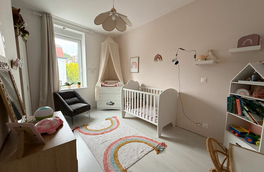 Halluin Maison de 150 m², 4 chambres, bureau et jardin.