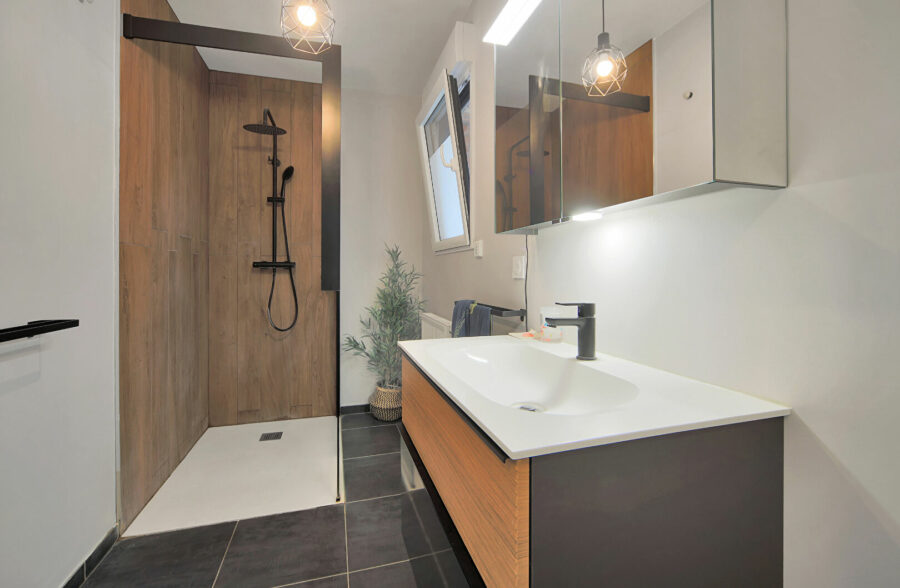 Maison Bachy 6 pièce(s) 209 m2