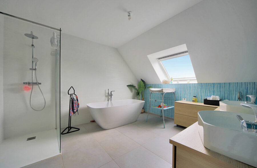Maison Bachy 6 pièce(s) 209 m2