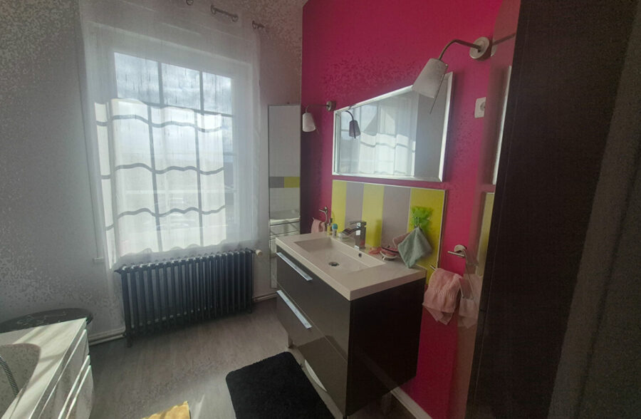 Maison Bruay La Buissiere 8 pièce(s) 145 m2