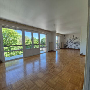 Appartement Lens 4 pièce(s) 89.54 m2 , cave , garage.