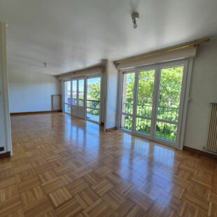 Appartement Lens 4 pièce(s) 89.54 m2 , cave , garage.