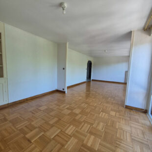 Appartement Lens 4 pièce(s) 89.54 m2 , cave , garage.