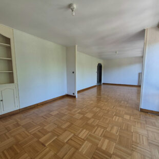Appartement Lens 4 pièce(s) 89.54 m2 , cave , garage.
